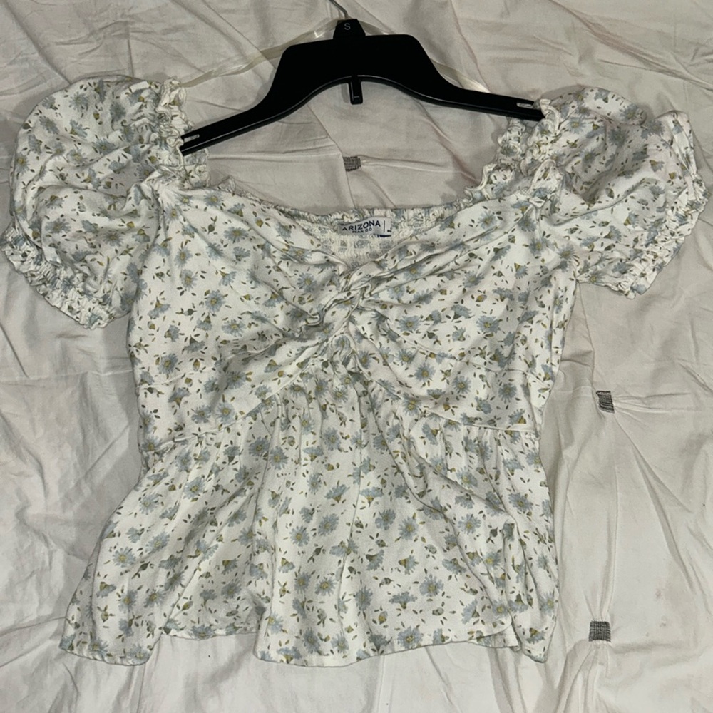 Arizona Jean Co. Blue Floral White Top - Size Small